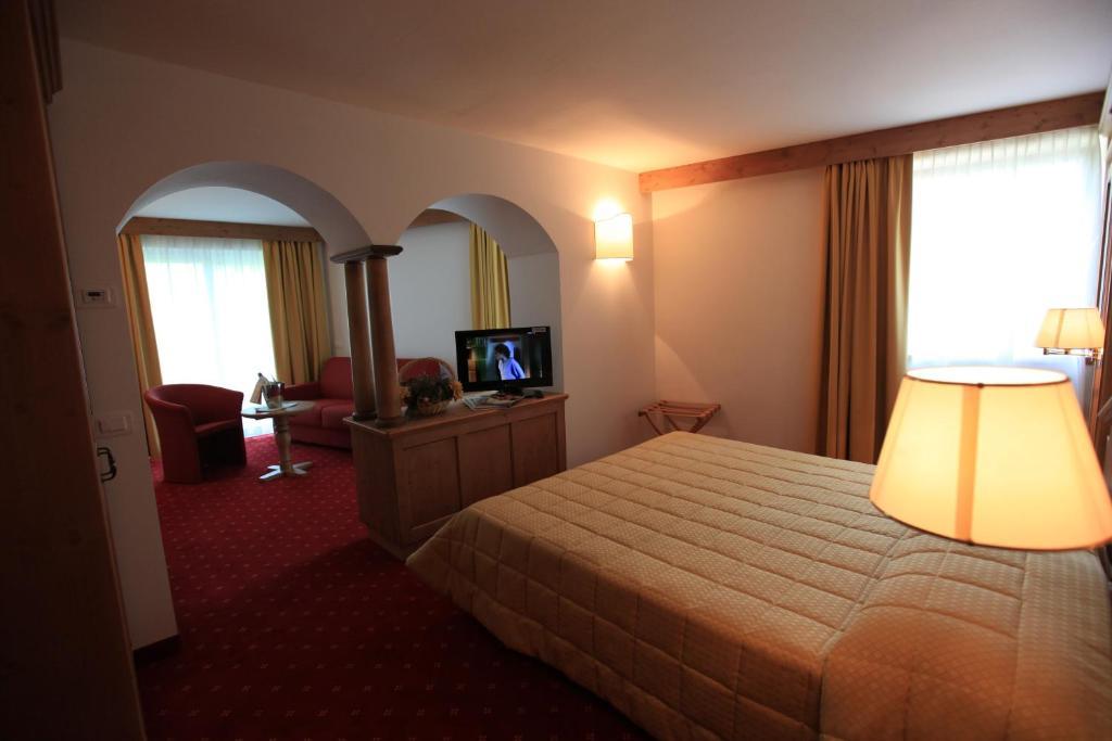 Hotel Fanes Suite&Spa Moena Exterior foto
