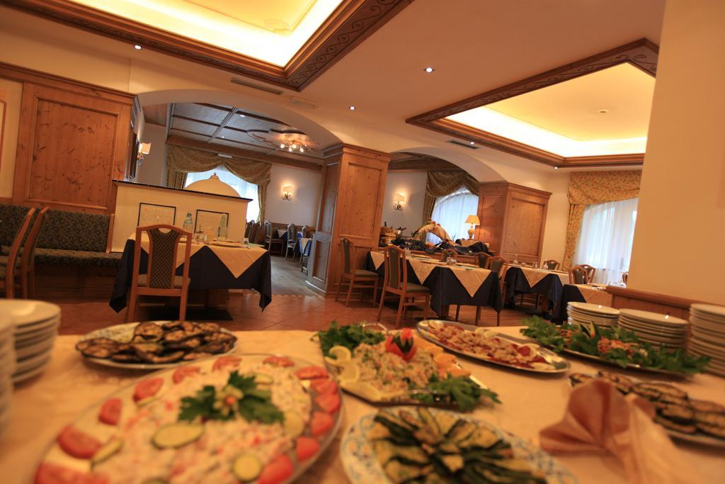 Hotel Fanes Suite&Spa Moena Exterior foto
